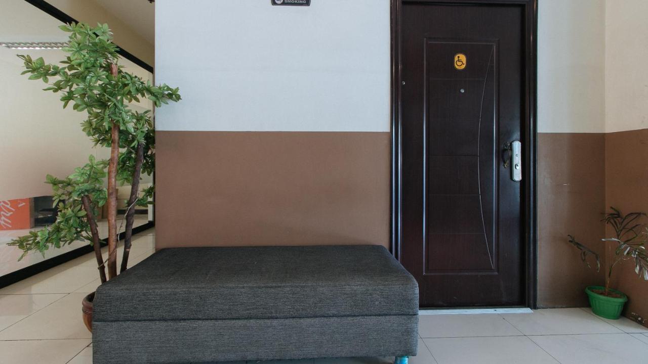 Reddoorz Plus @ Kamuning Bandar Quezon Luaran gambar
