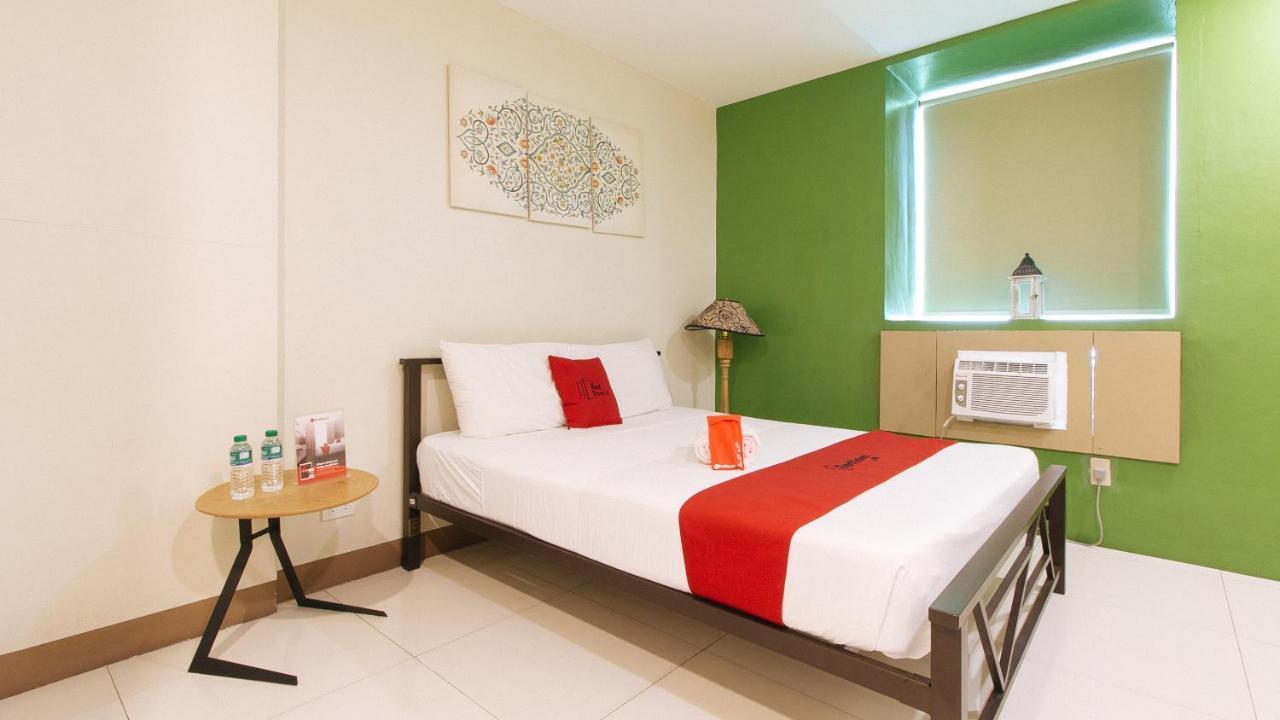 Reddoorz Plus @ Kamuning Bandar Quezon Luaran gambar